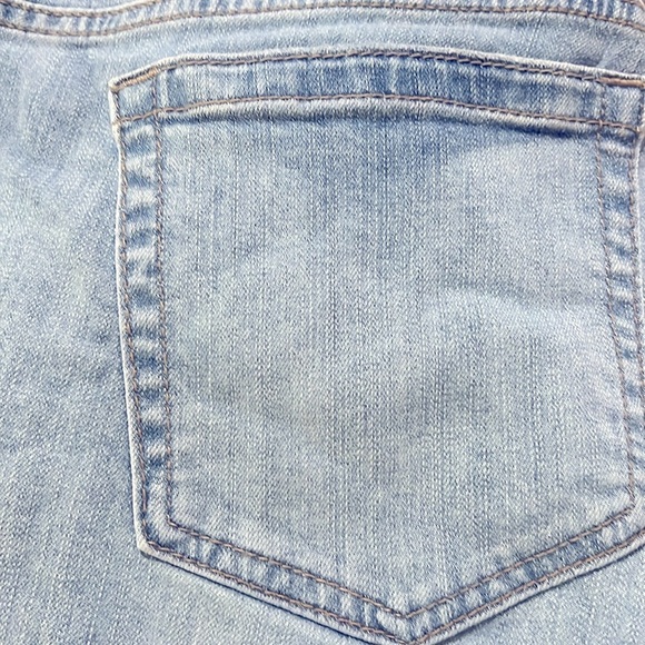 TORRID-Blue Jean Shorts Distressed Casual Style - Picture 4 of 4